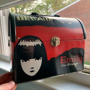 •Vintage• EMILY THE STRANGE tin lunchbox circa early 2000s